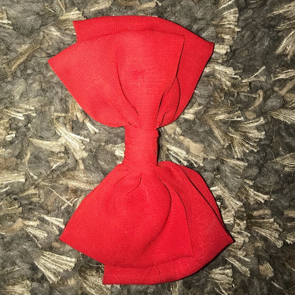 Red bow